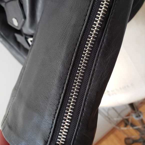 Black leather jacket - Picture 4 of 16